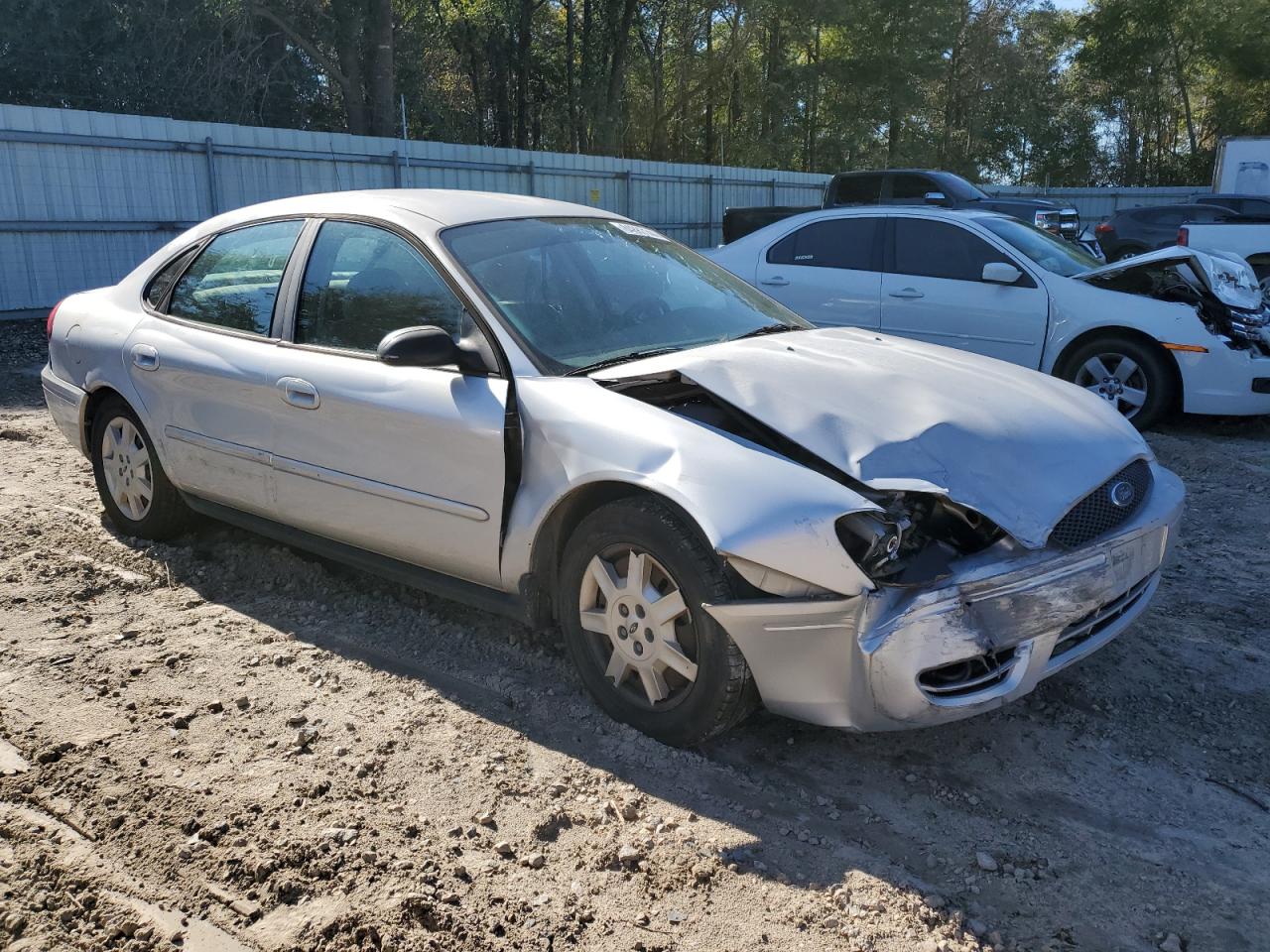 2006 Ford Taurus - Image 4