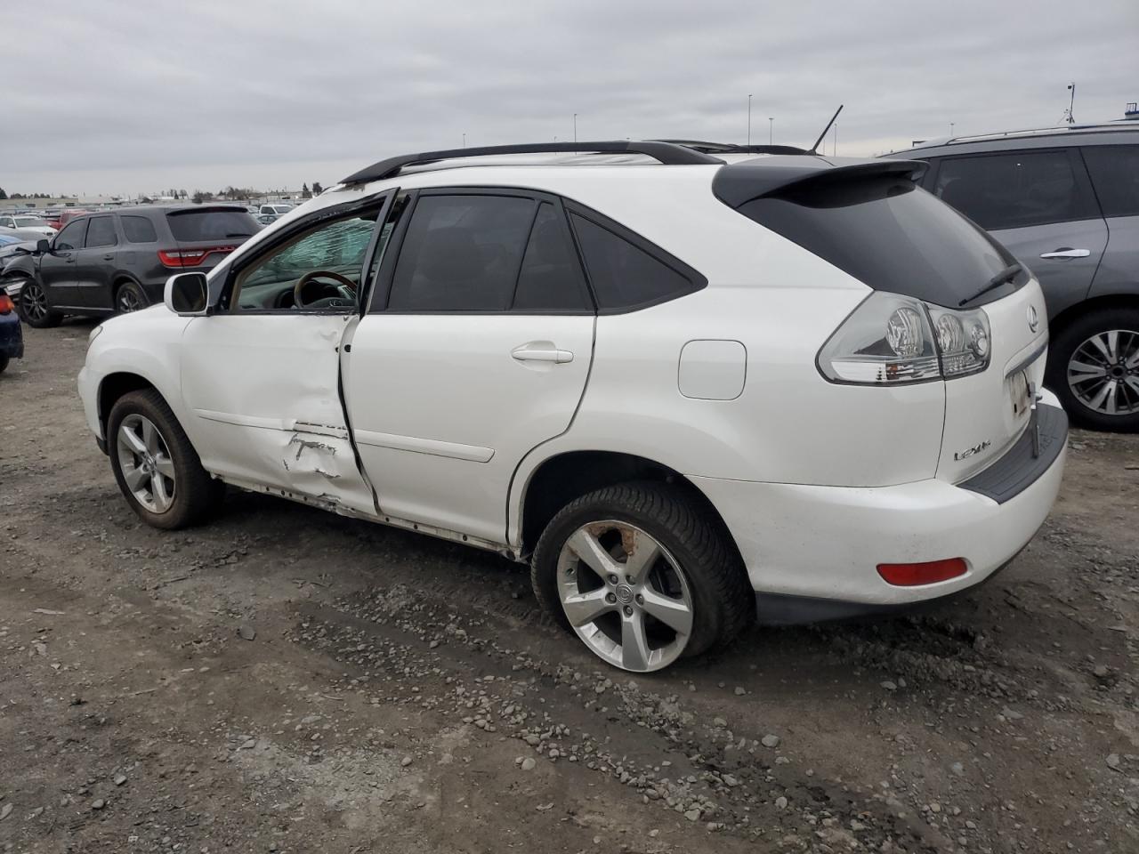 2005 Lexus RX - Image 2