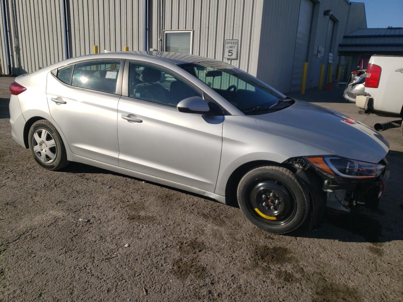 VIN 5NPD74LF7HH206841 2017 HYUNDAI ELANTRA no.4