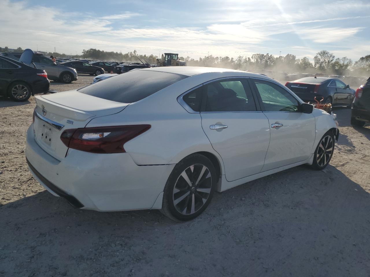 2018 Nissan Altima - Image 3