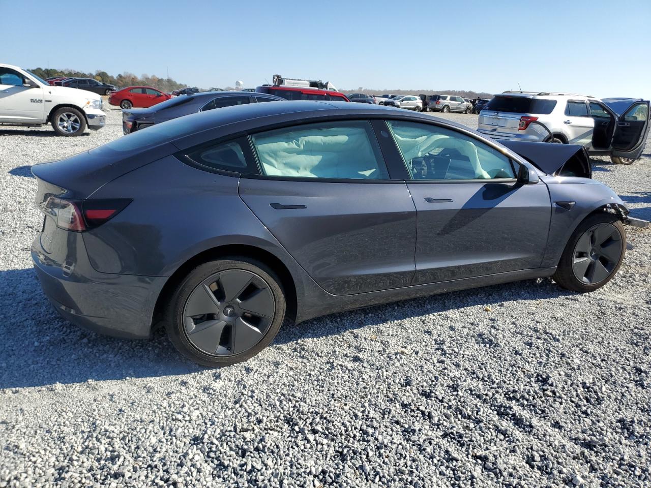 VIN 5YJ3E1EB2NF323375 2022 TESLA MODEL 3 no.3