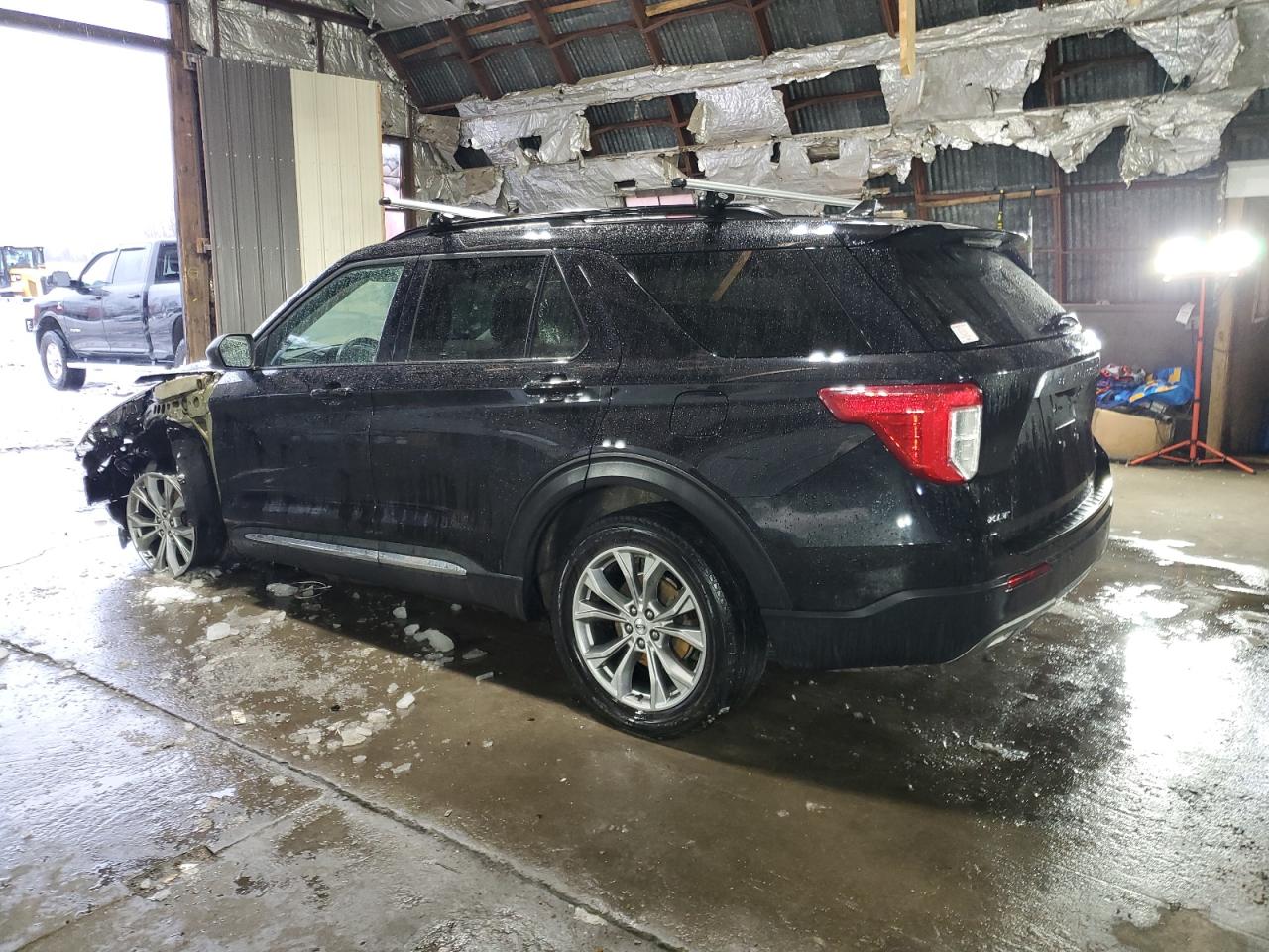 2022 Ford Explorer - Image 2