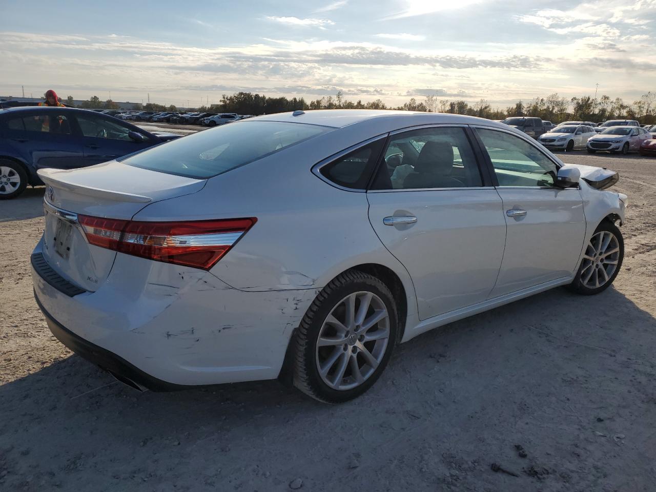 VIN 4T1BK1EB1DU050886 2013 TOYOTA AVALON no.3