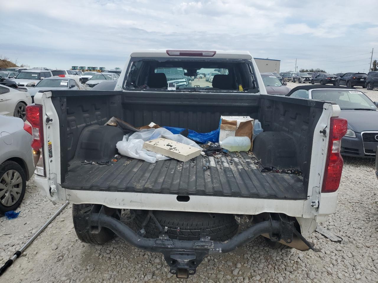 2022 Chevrolet Silverado - Image 6