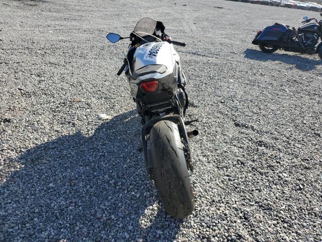 2025 SUZUKI GSX-R1000
