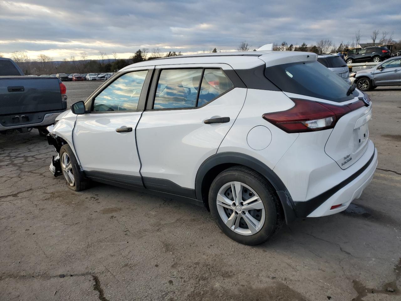 2021 Nissan Kicks - Image 2