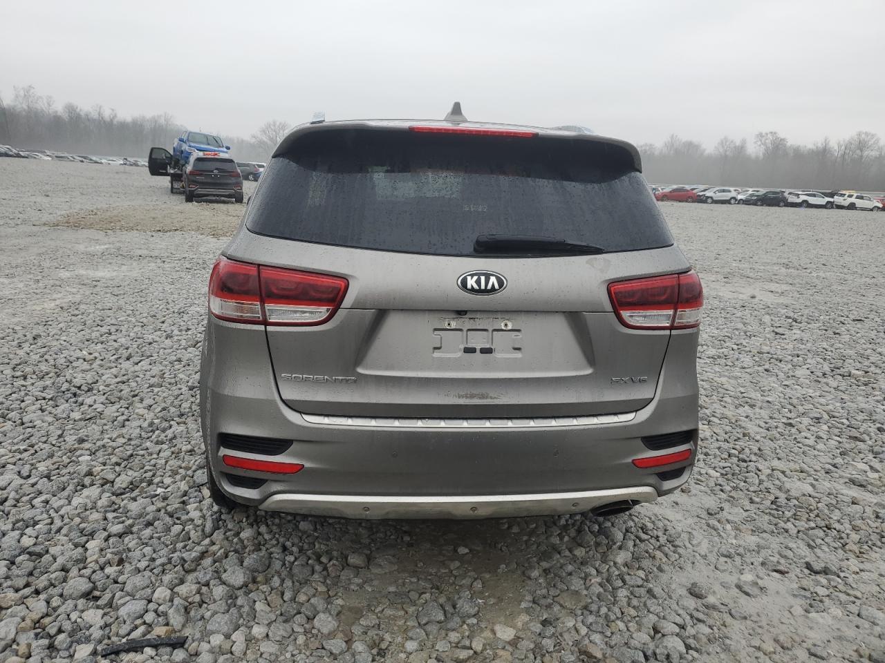 VIN 5XYPKDA55HG312380 2017 KIA SORENTO no.6