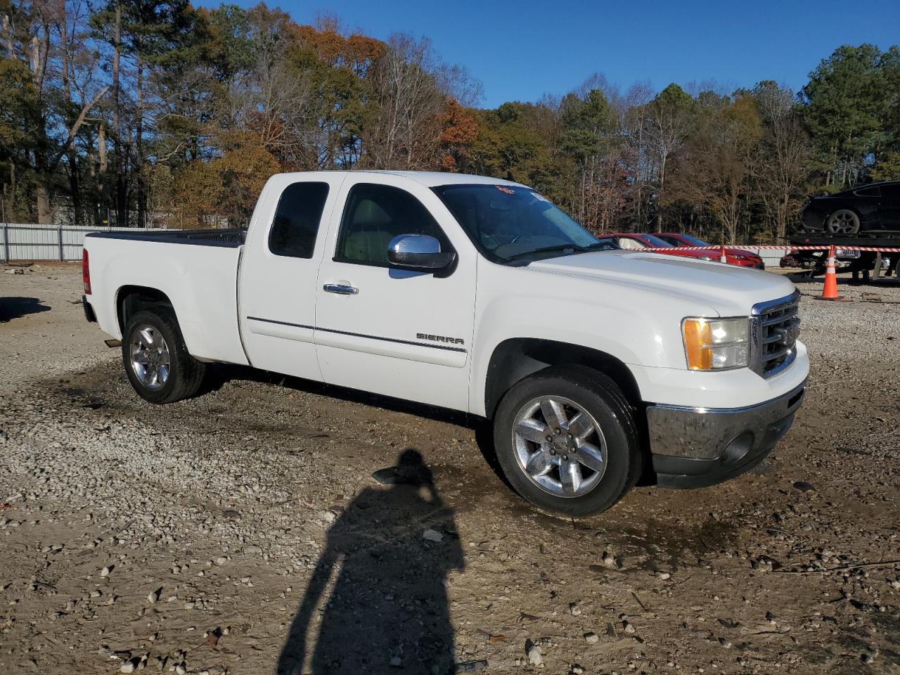 VIN 1GTR1VE02DZ226441 2013 GMC SIERRA no.4