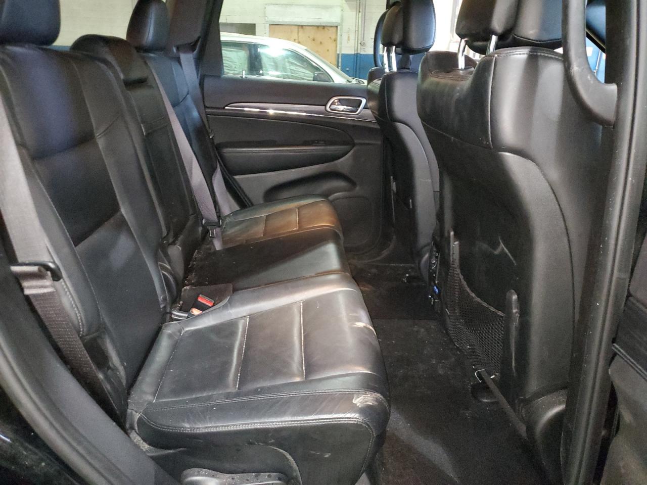 2019 Jeep Grand Cherokee - Image 11