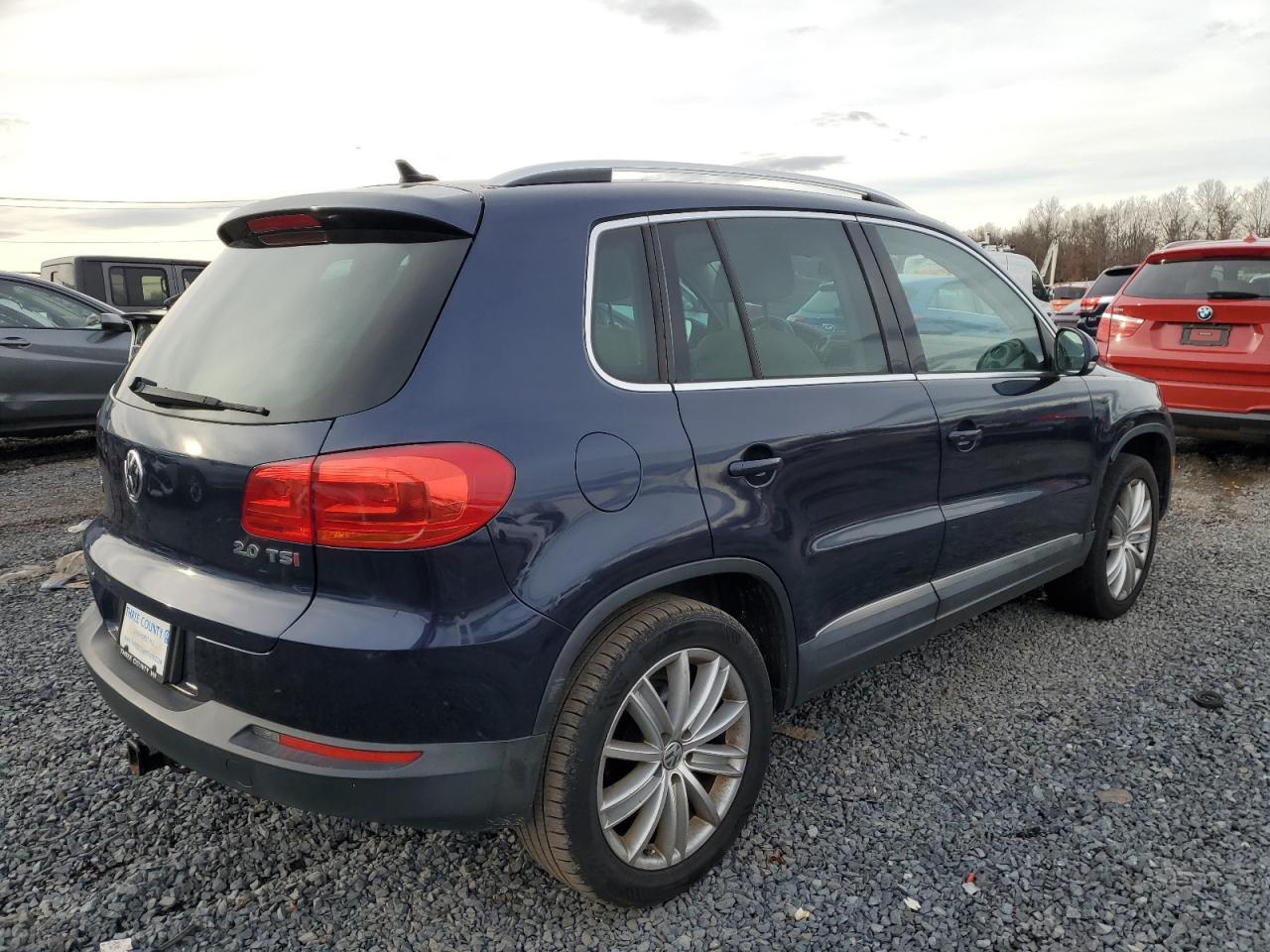 VIN WVGAV7AX6FW504211 2015 VOLKSWAGEN TIGUAN no.3