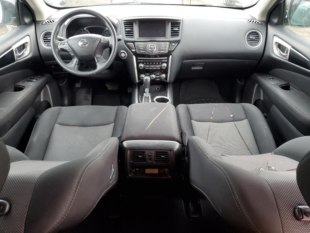 2017 Nissan Pathfinder - Image 8