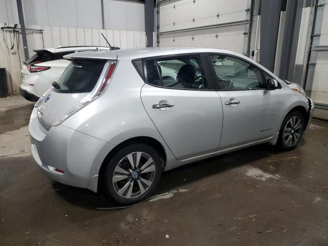  NISSAN LEAF 2017 Сріблястий