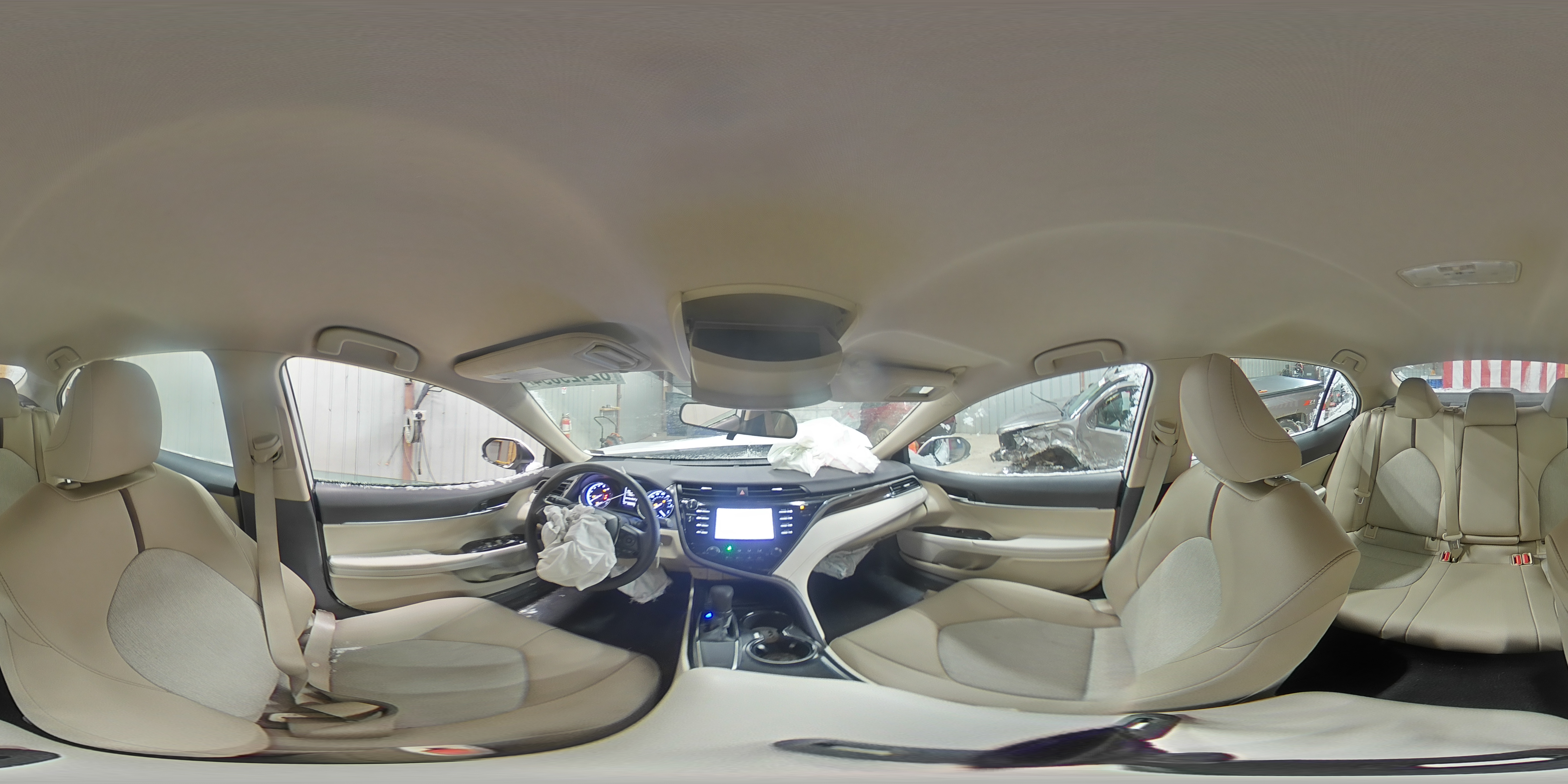 2019 Toyota Camry - Image 12