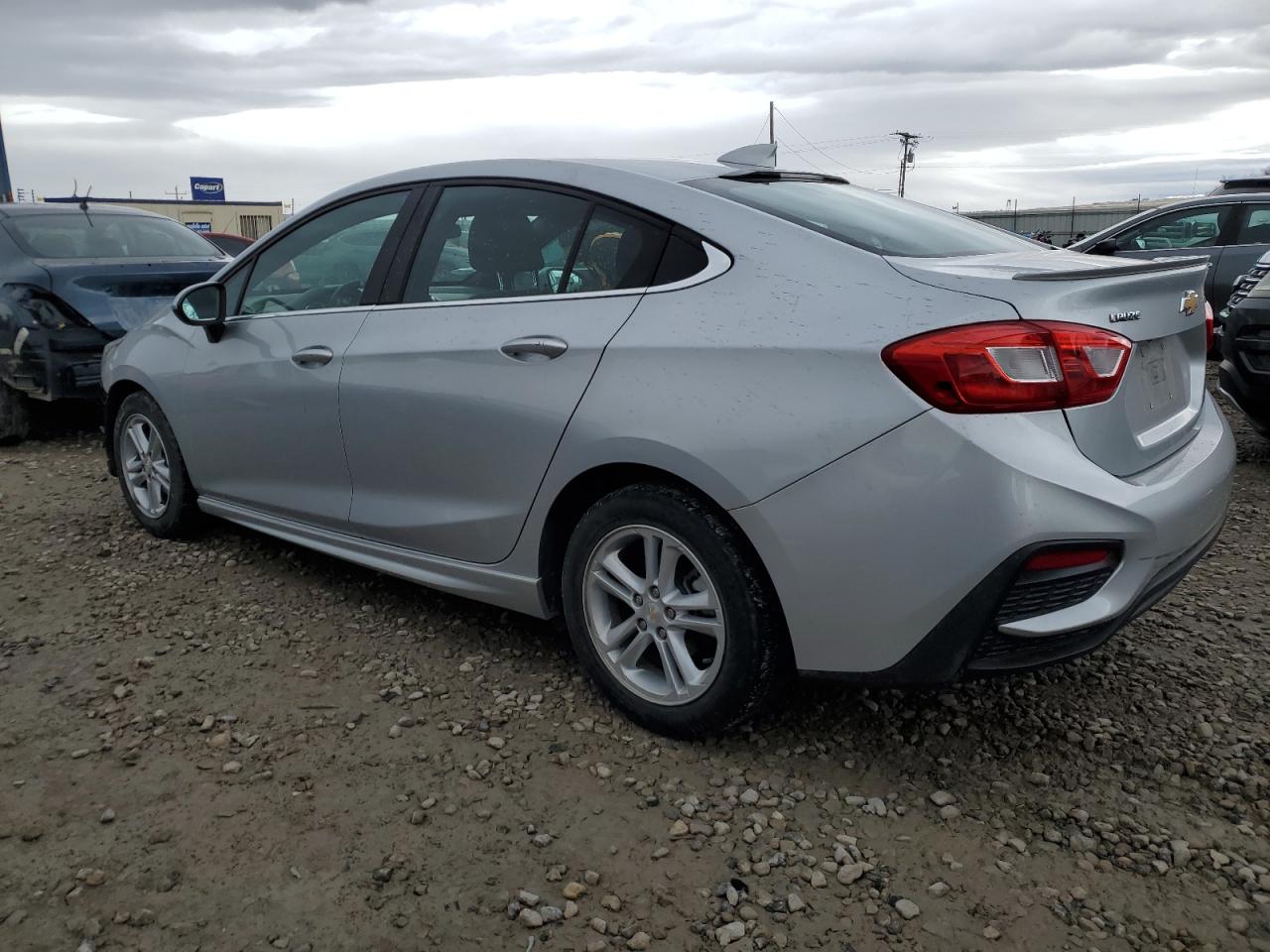 2016 Chevrolet Cruze - Image 2