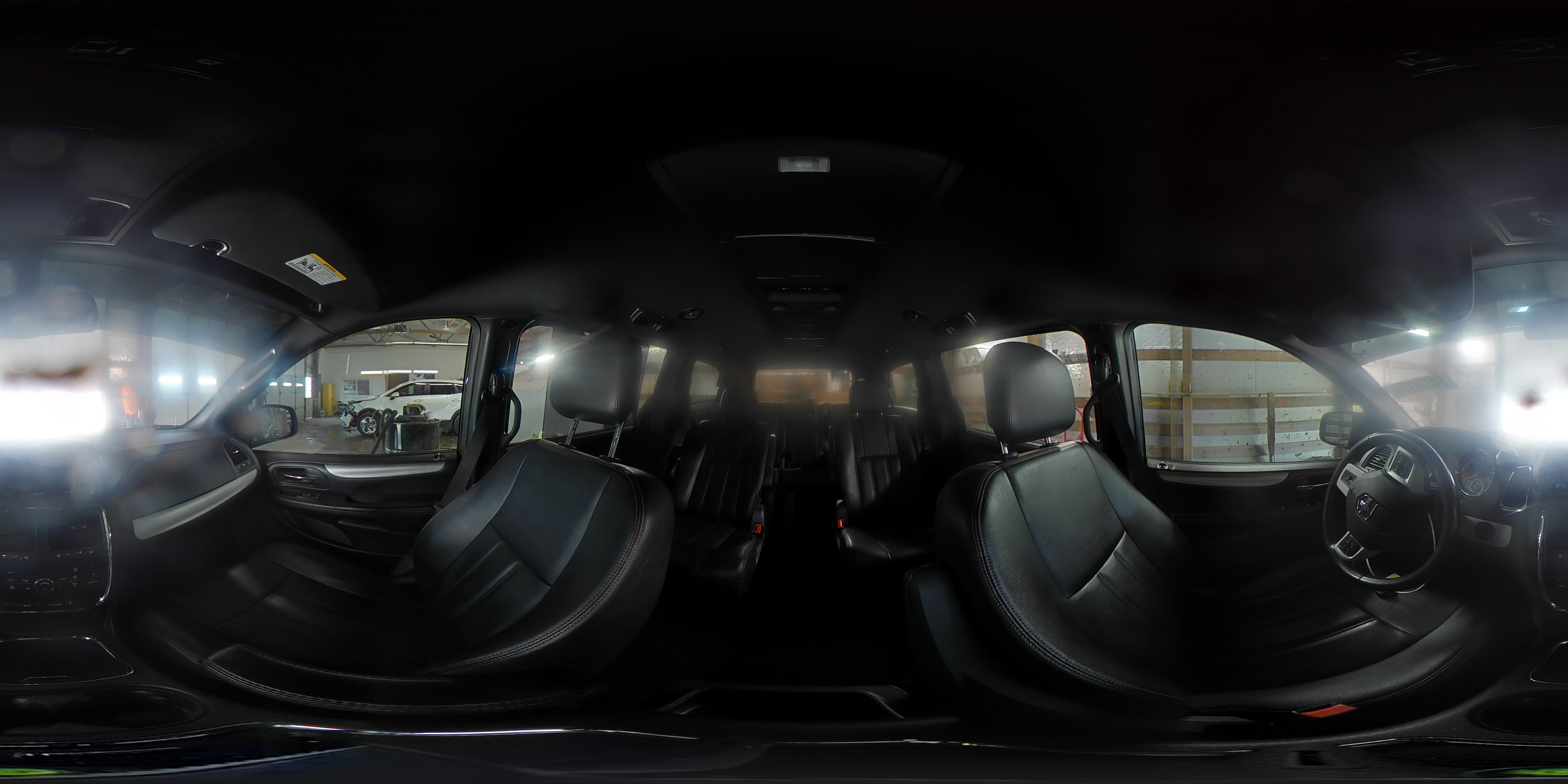 2019 Dodge Caravan - Image 15