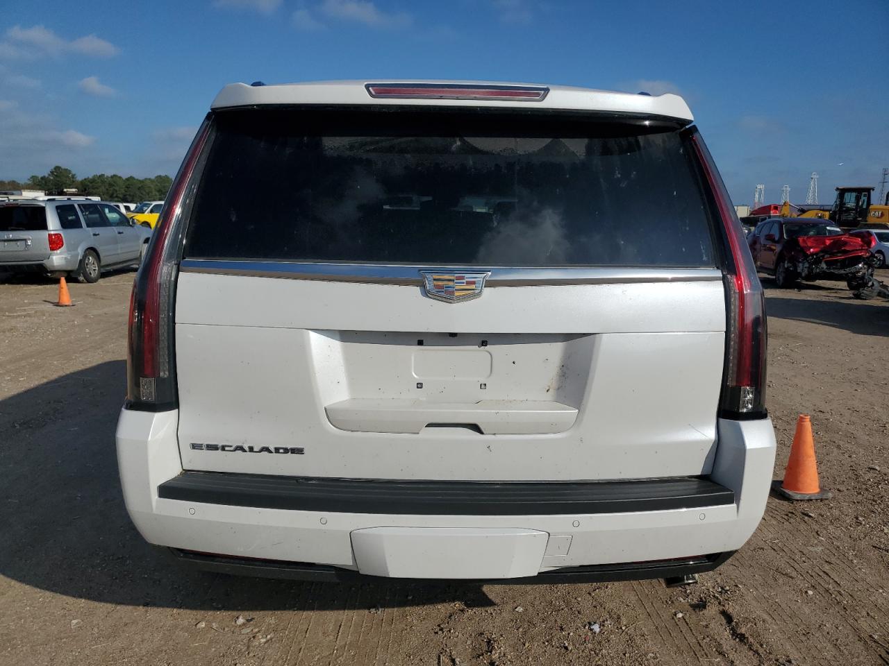 2016 Cadillac Escalade Luxury VIN: 1GYS3BKJ8GR323567 Lot: 83922104
