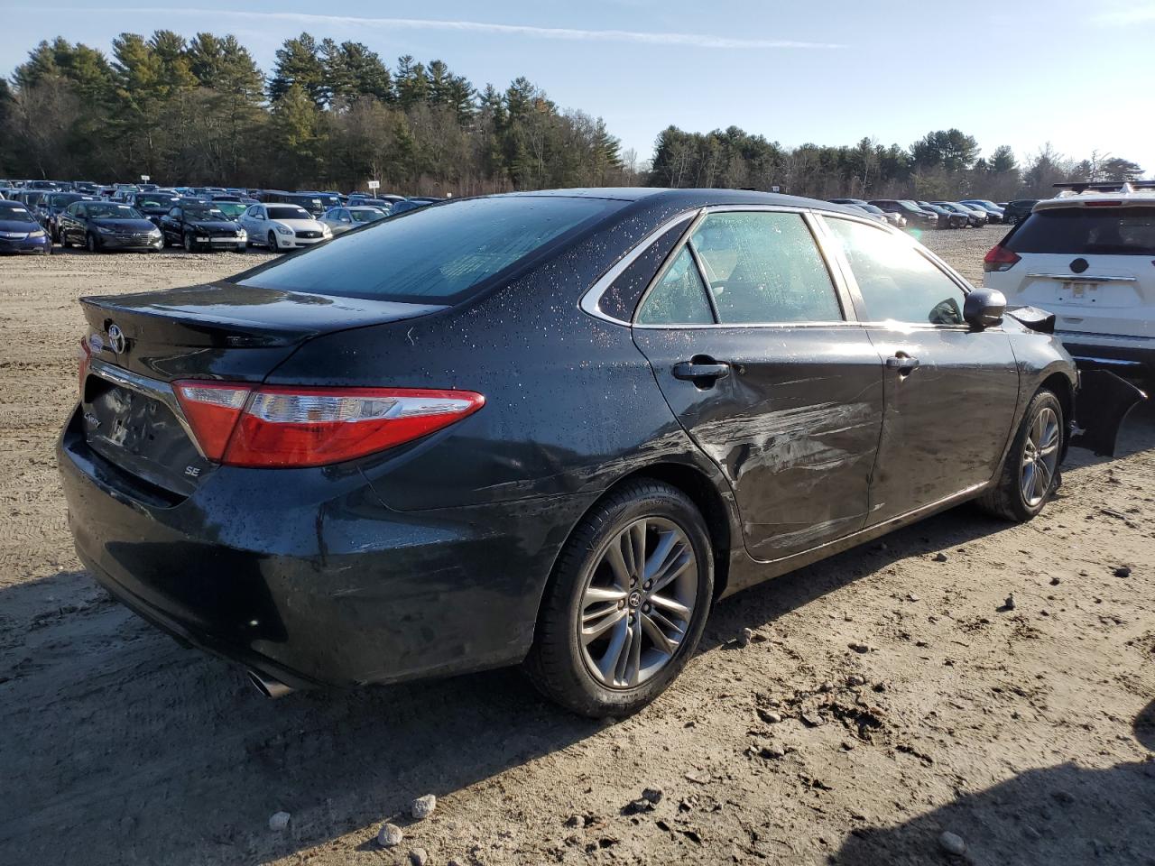 VIN 4T1BF1FK9GU228857 2016 TOYOTA CAMRY no.3