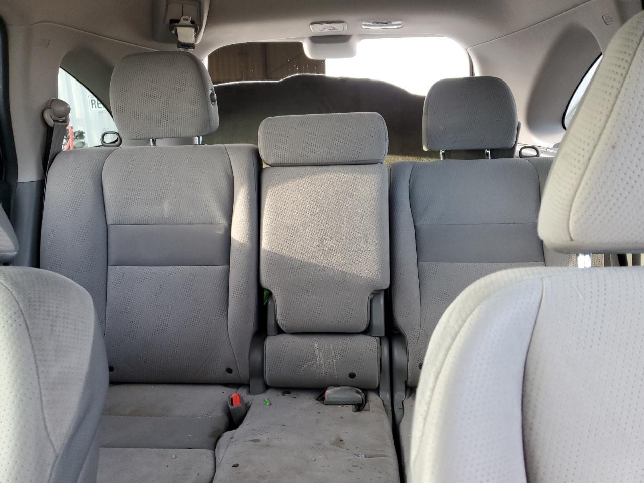 2011 Honda CR-V - Image 10