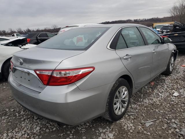 Седаны TOYOTA CAMRY 2015 Серебристый