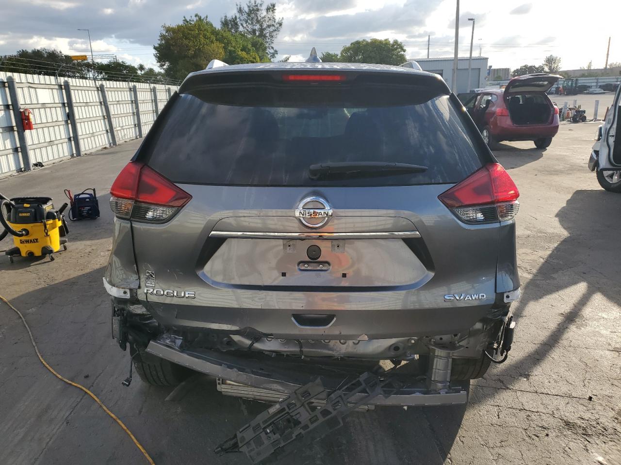 2020 Nissan Rogue S VIN: KNMAT2MV9LP525258 Lot: 86309204