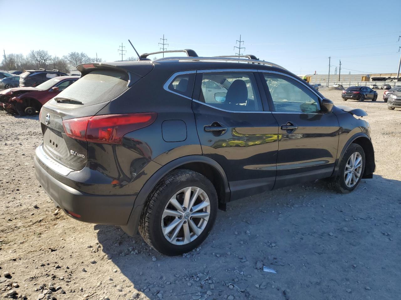 2018 Nissan Rogue - Image 3