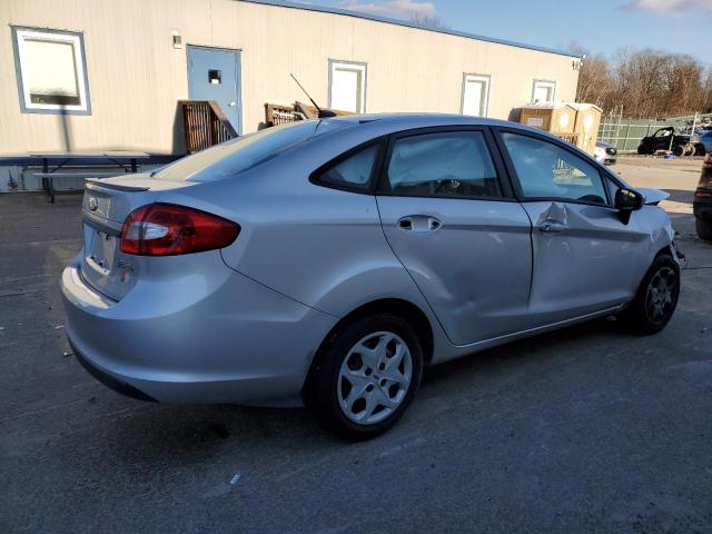  FORD FIESTA 2013 Silver