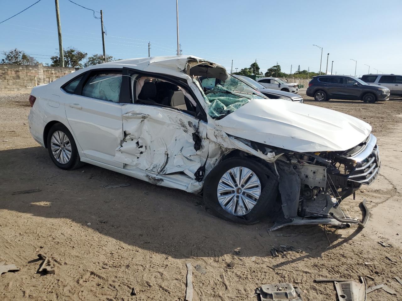 2019 Volkswagen Jetta - Image 4