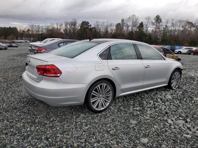  VOLKSWAGEN PASSAT 2015 Srebrny