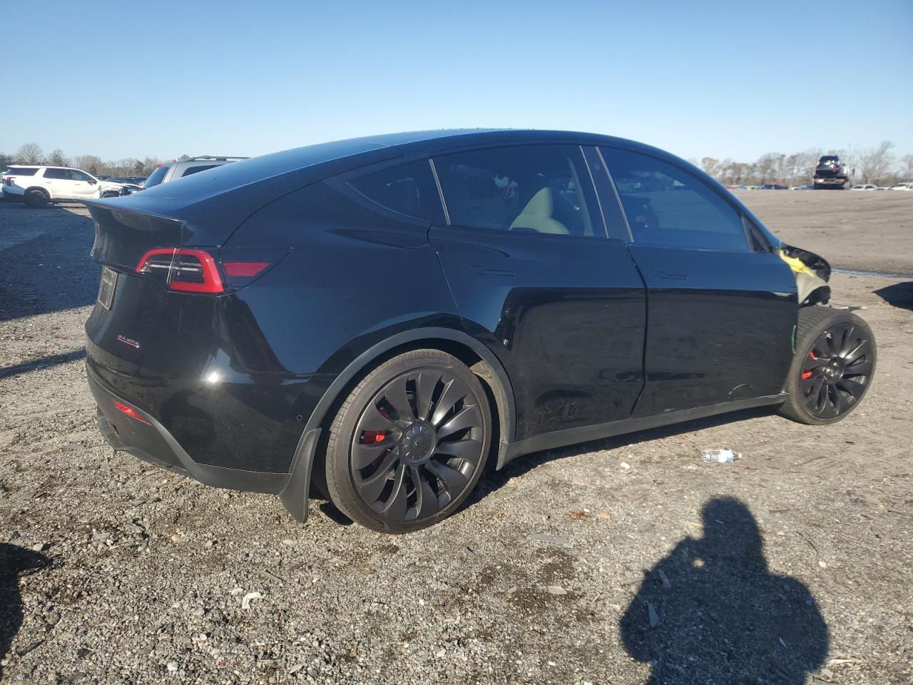 VIN 7SAYGDEF1NF543047 2022 TESLA MODEL Y no.3