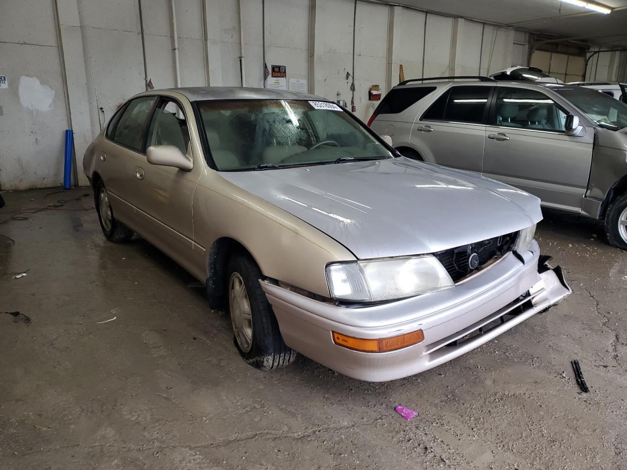 1996 Toyota Avalon - Image 4