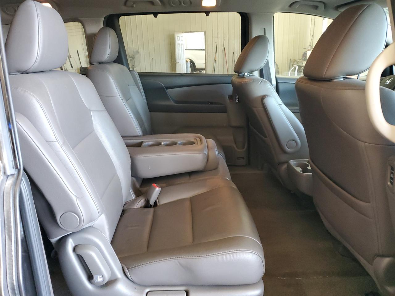 2014 Honda Odyssey - Image 11