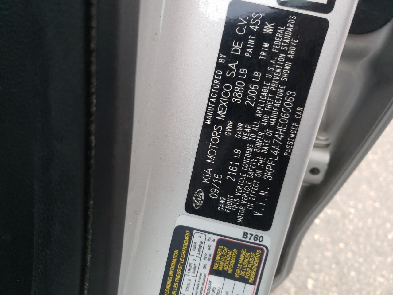 2017 Kia Forte - Image 13