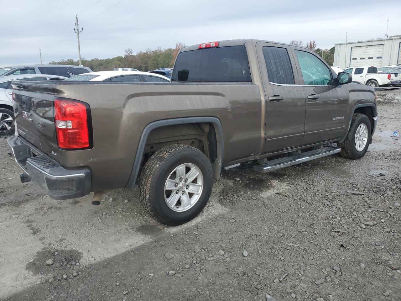 VIN 1GTR1UEC8FZ340564 2015 GMC SIERRA no.3