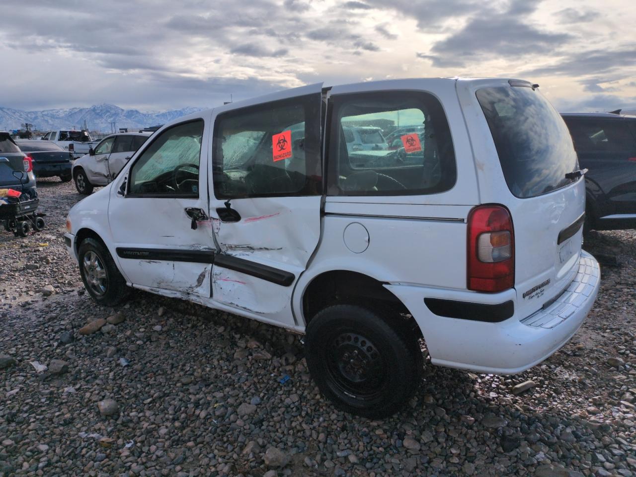 2002 Chevrolet Venture - Image 2