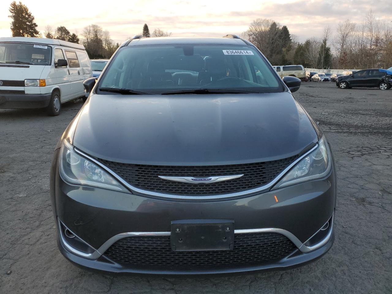 2019 Chrysler Pacifica - Image 5