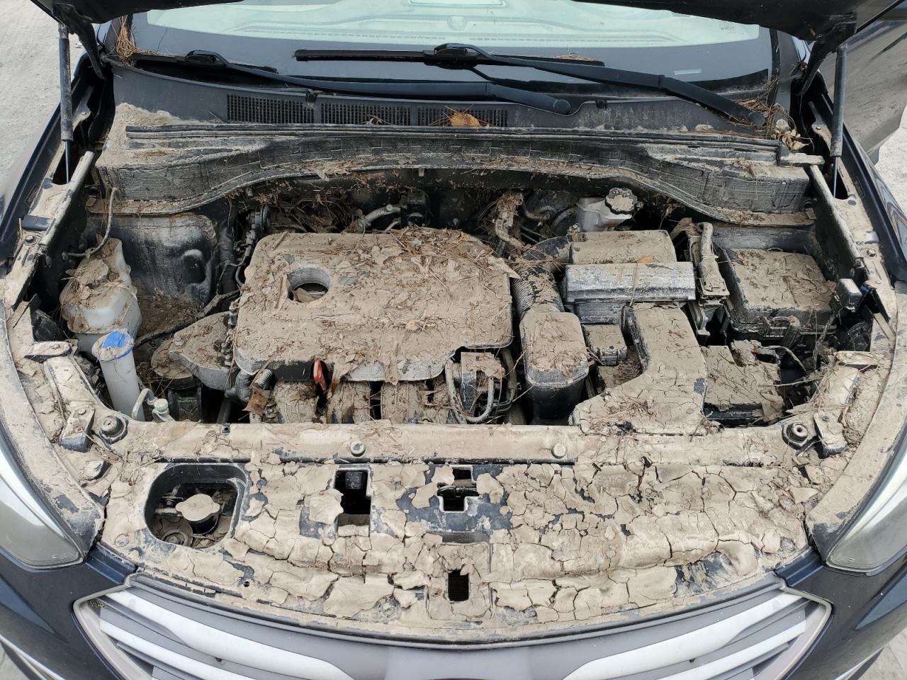 2017 Hyundai Santa Fe Sport VIN: 5NMZU3LB2HH002323 Lot: 84953634