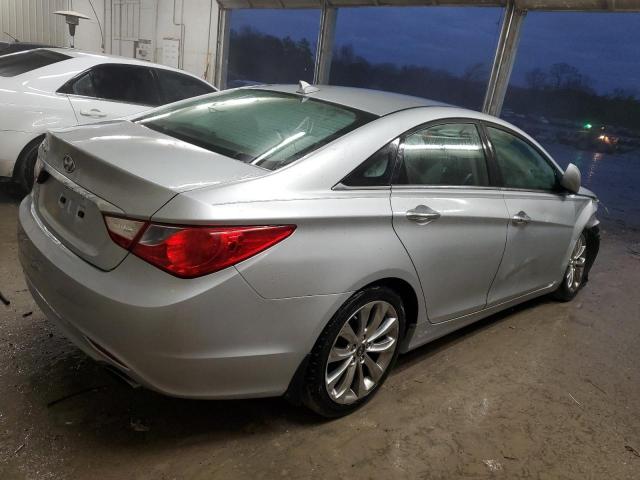  HYUNDAI SONATA 2013 Серебристый