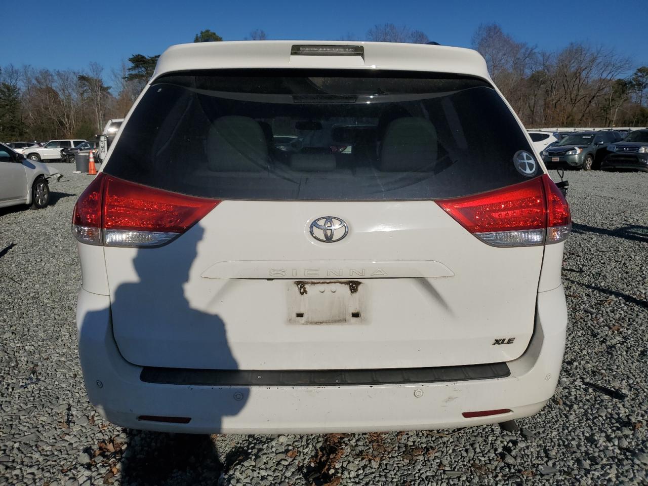 VIN 5TDYK3DC7ES479704 2014 TOYOTA All Models no.6