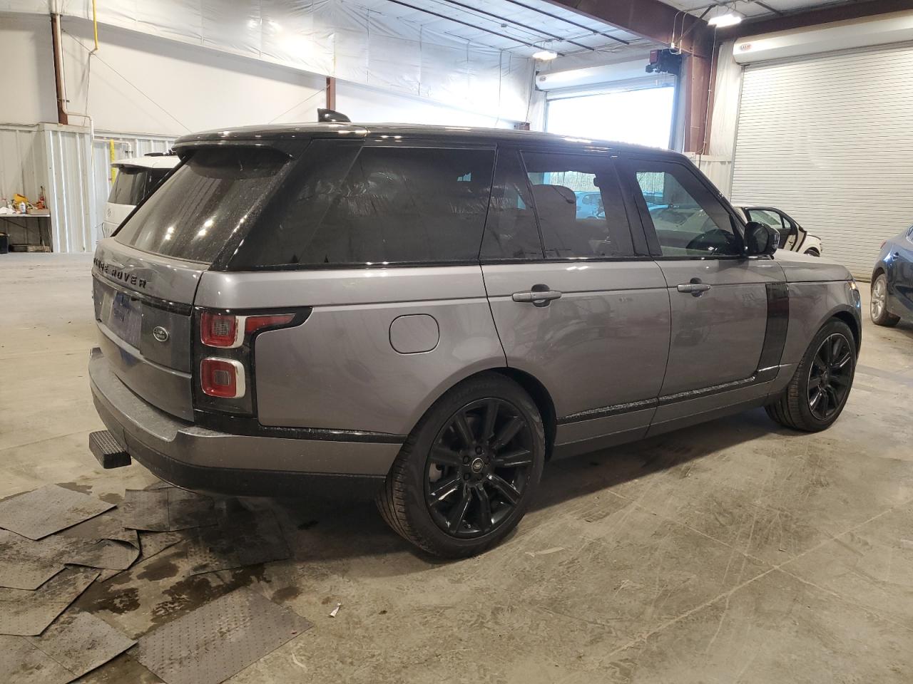 2020 Land Rover Range Rover - Image 3