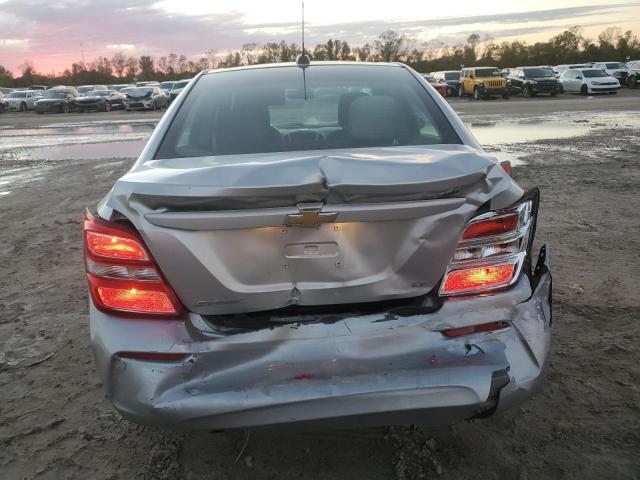  CHEVROLET SONIC 2017 Srebrny