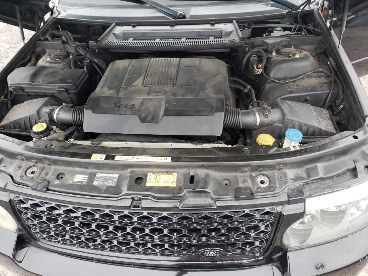 2011 Land Rover Range Rover - Image 12