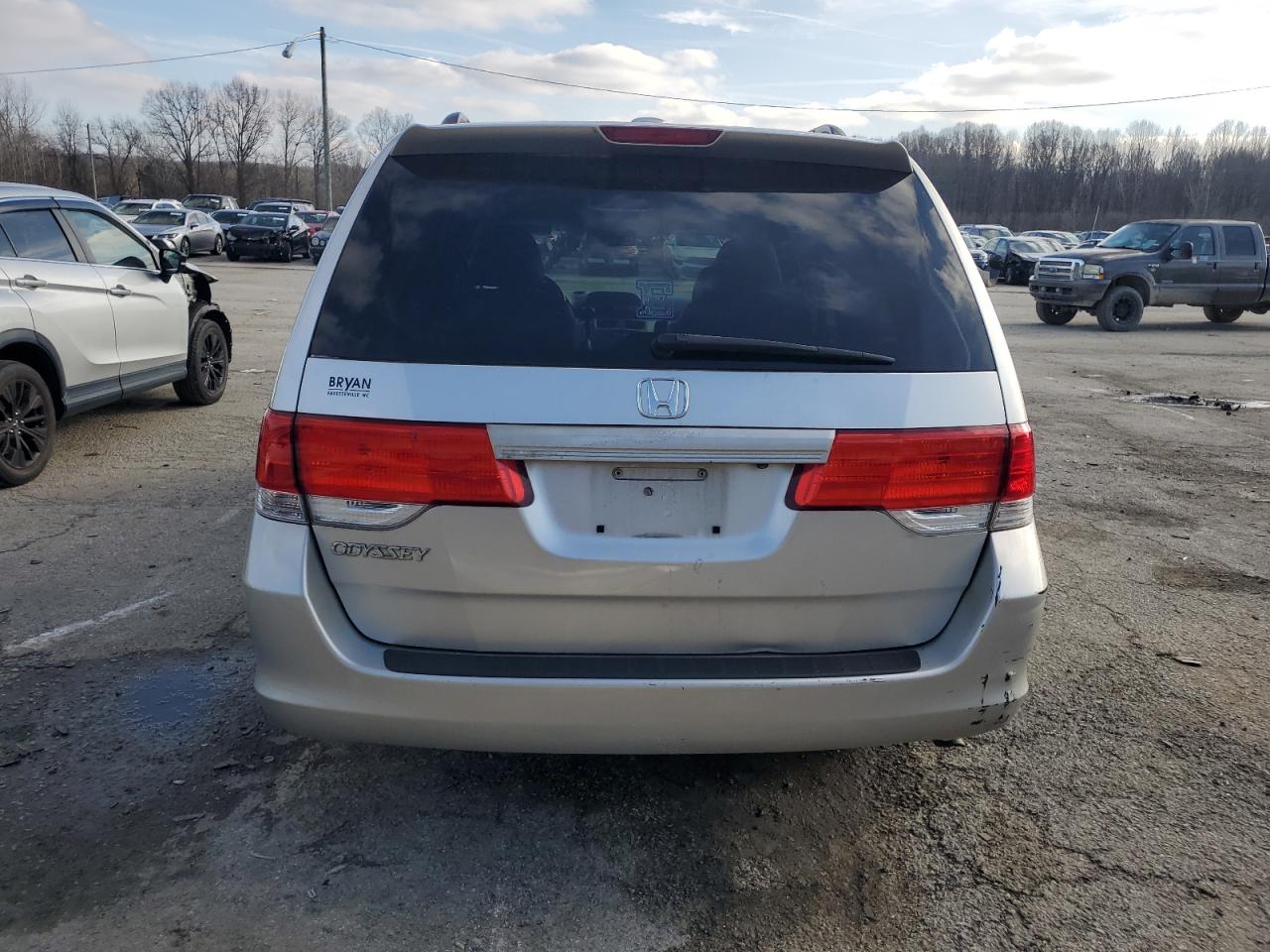 2008 Honda Odyssey - Image 6