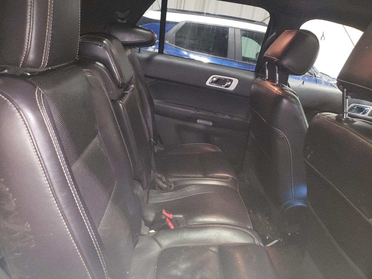 2013 Ford Explorer - Image 11