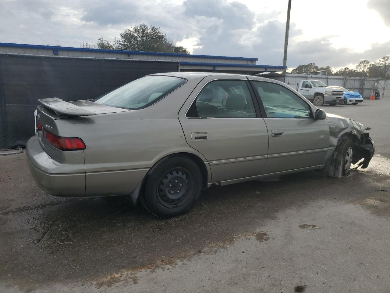 1999 Toyota Camry - Image 3