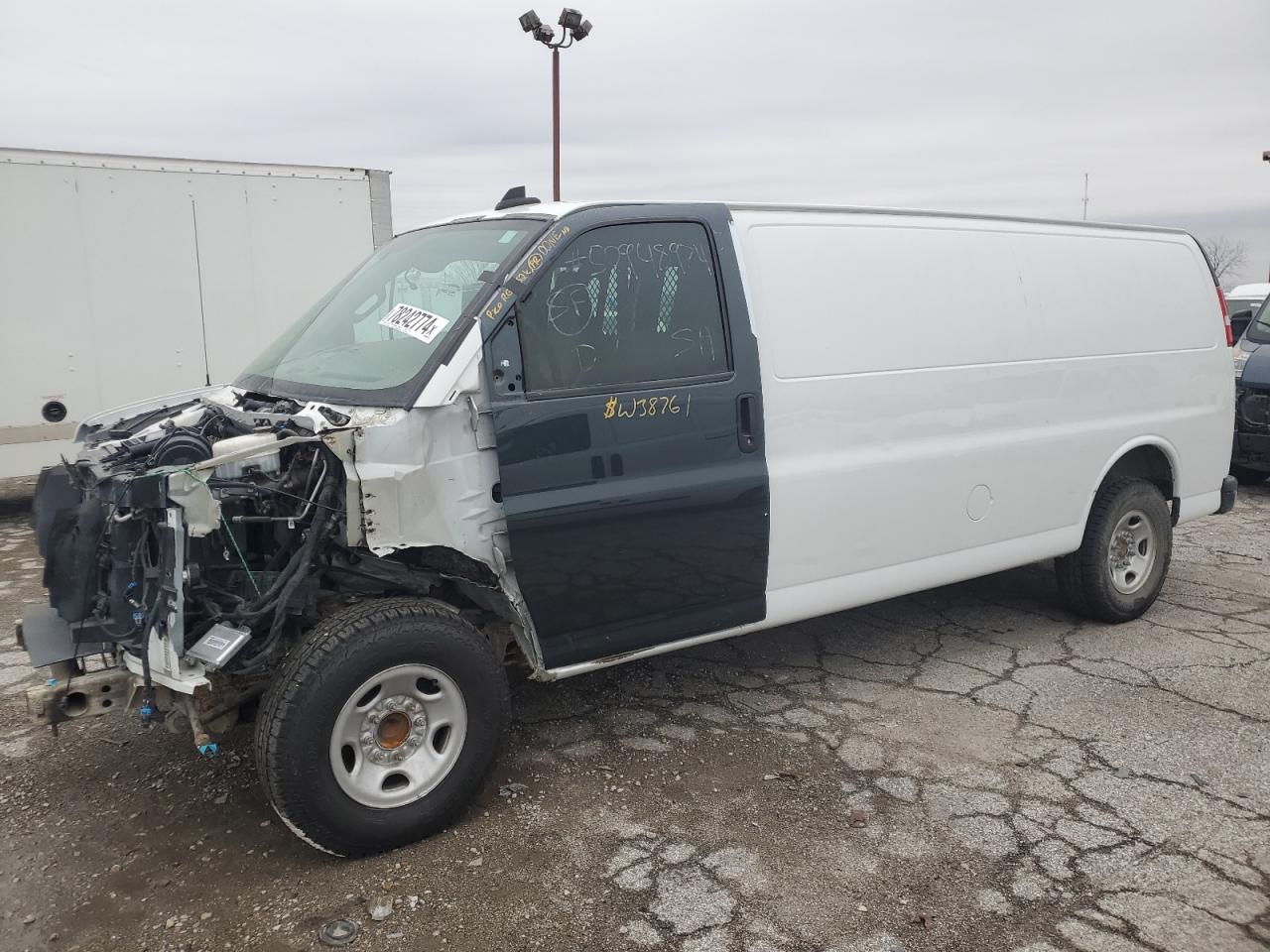 VIN 1GCZGHFB9K1322174 2019 CHEVROLET EXPRESS no.1