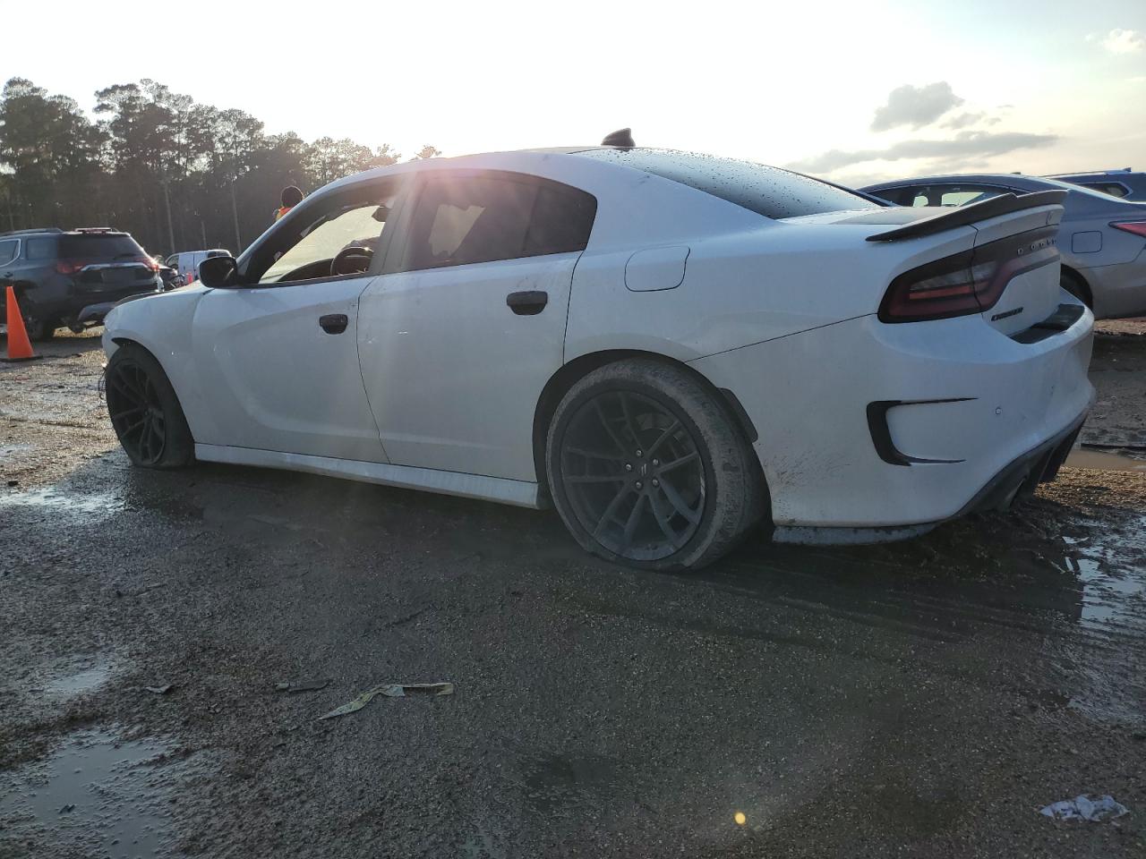 2019 Dodge Charger - Image 2