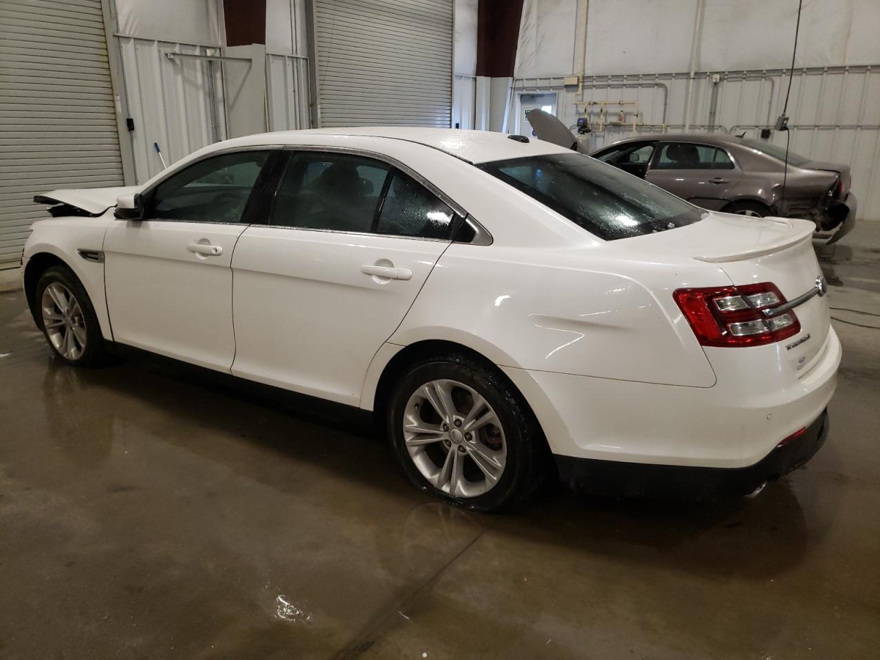 2013 Ford Taurus - Image 2