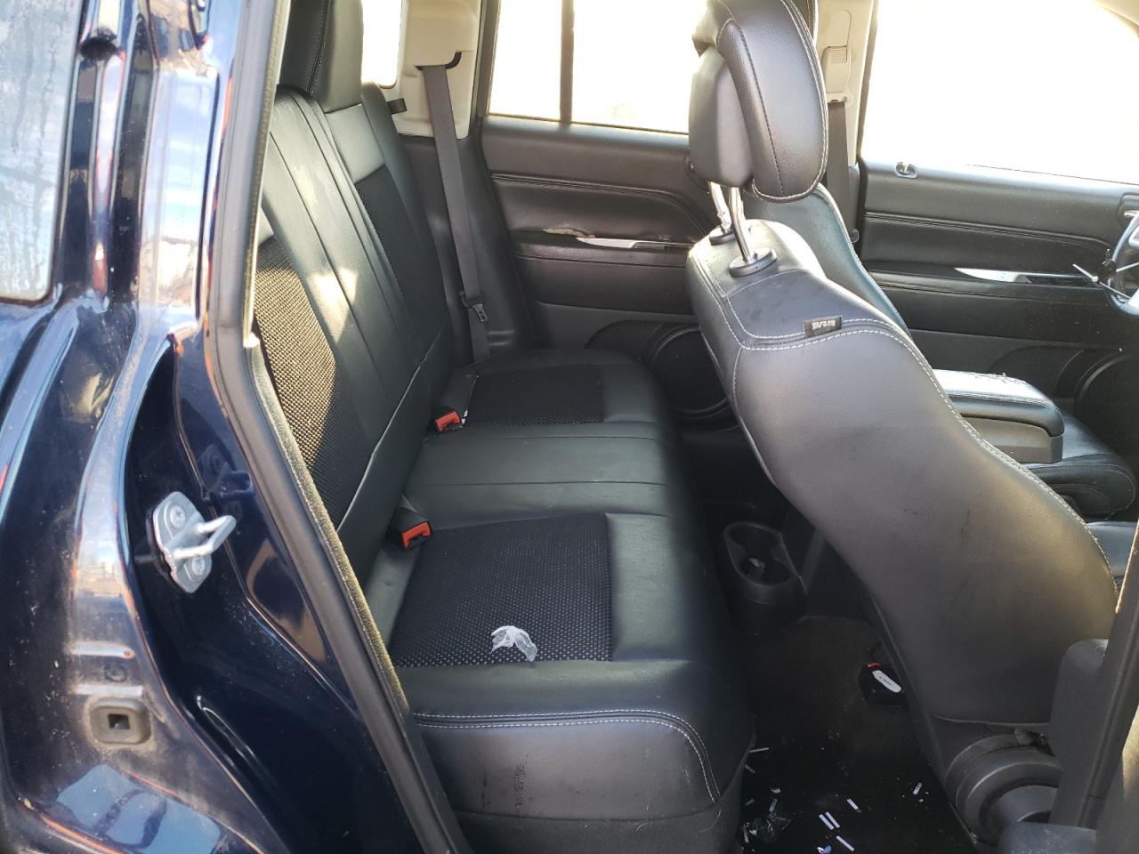 2016 Jeep Compass - Image 11