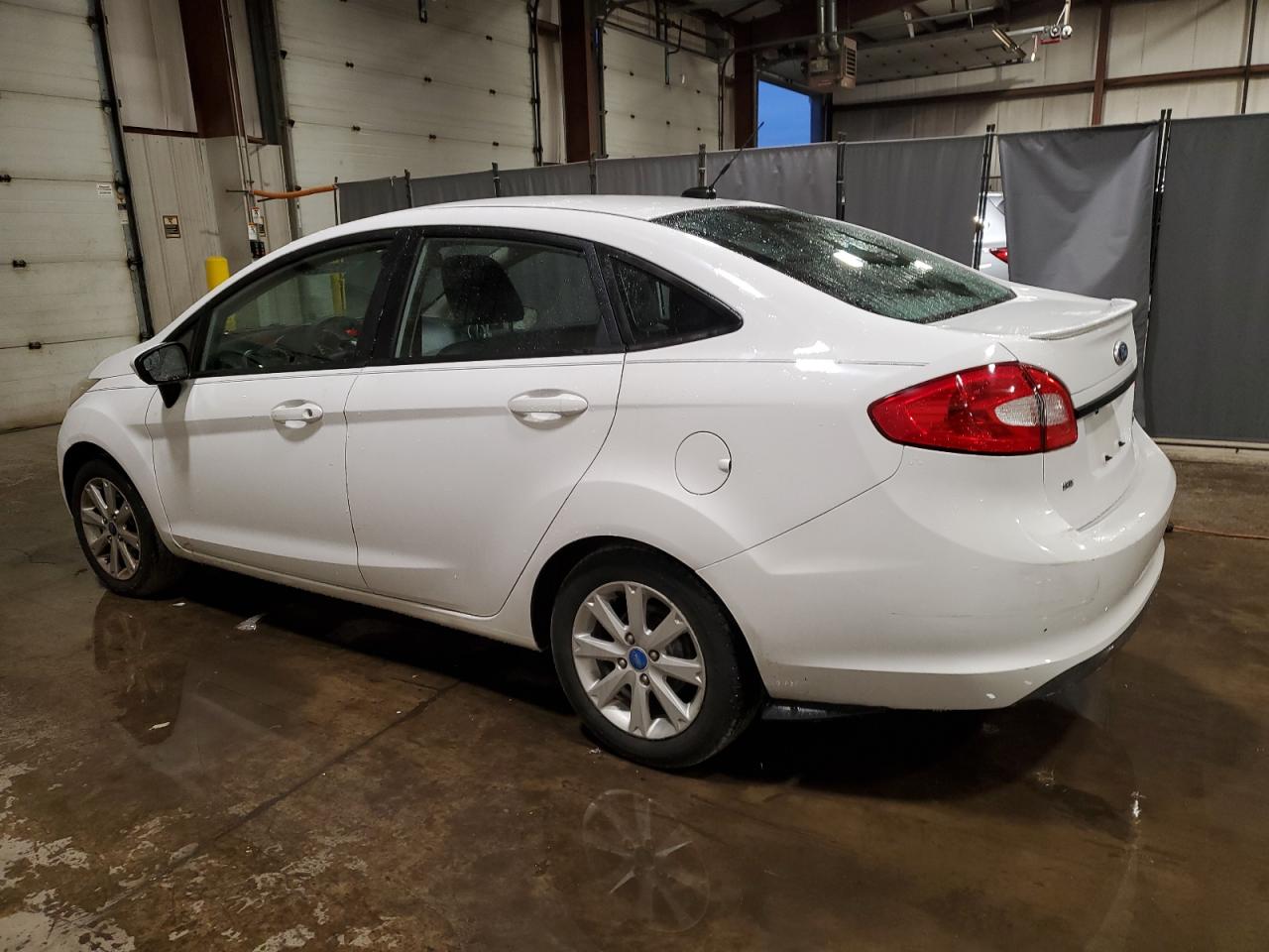 2012 Ford Fiesta - Image 2