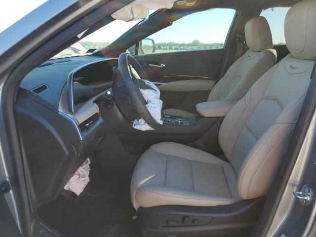  CADILLAC XT4 2024 Серый